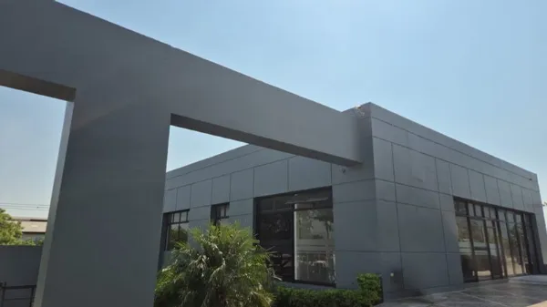 Remodelación de fachada ACM, Edificio Dealer